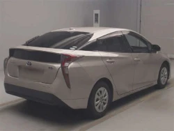 Toyota PRIUS 2015 года ZVW50-8001123 ID: 558096 2