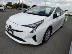 Toyota PRIUS 2018 года ZVW50-6136698 ID: 489206 1