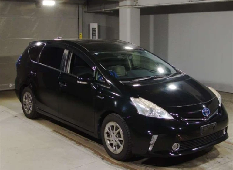 Toyota PRIUS ALPHA 2014 года ZVW41-0012175 ID: 561359