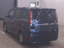 Toyota ESQUIRE 2016 года ZWR80-0222815 ID: 560665 2