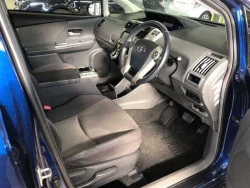 Toyota PRIUS ALPHA 2014 года ZVW41-0014013 ID: 556918 4