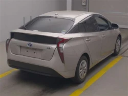 Toyota PRIUS 2017 года ZVW50-8072544 ID: 546053 2