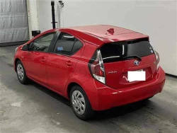 Toyota AQUA 2016 года NHP10-6494614 ID: 459225 4