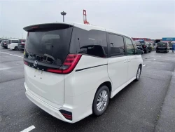 Toyota NOAH 2022 года MZRA90-0016159 ID: 544576 4
