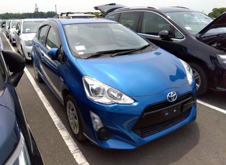 Toyota AQUA 2016 года NHP10-6538608 ID: 462716