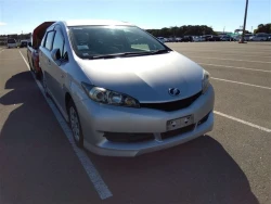 Toyota Wish, 2012 год 3