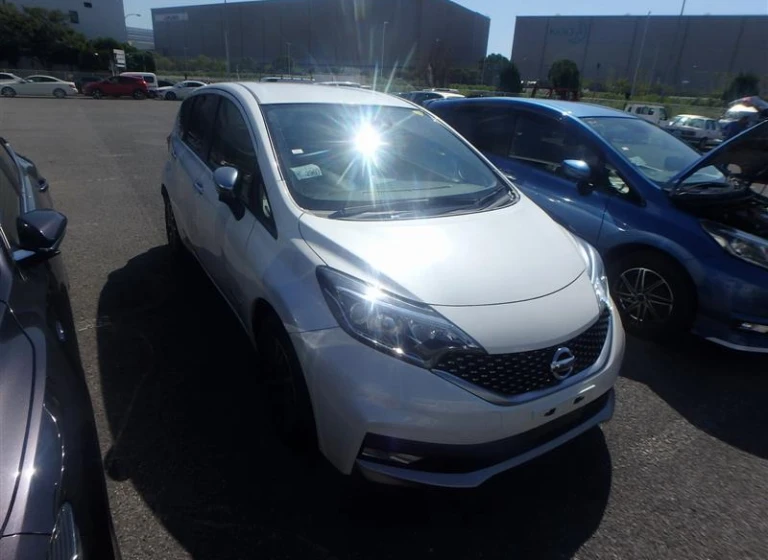Nissan NOTE 2016 года HE12-021845 ID: 496700