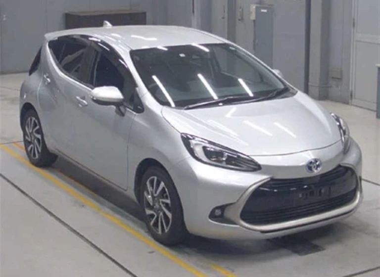 Toyota AQUA 2022 года MXPK11-2091549 ID: 561185