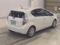Toyota AQUA 2014 года NHP10-6287261 ID: 486116 4