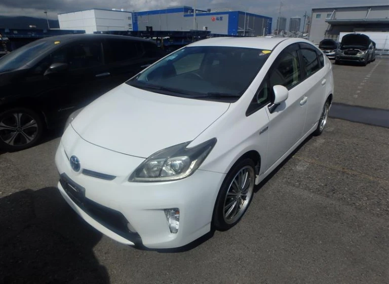 Toyota PRIUS 2012 года ZVW30-5438510 ID: 488784