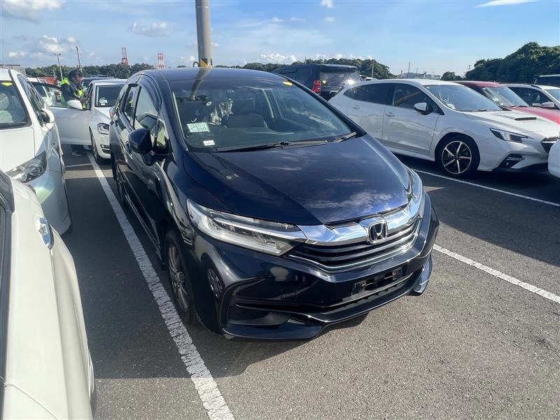 Honda SHUTTLE 2015 года GP8-1002053 ID: 485818 0