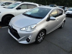 Toyota AQUA 2015 года NHP10-6379730 ID: 466958 11