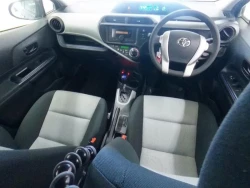 Toyota AQUA 2013 года NHP10-2258226 ID: 487914 4