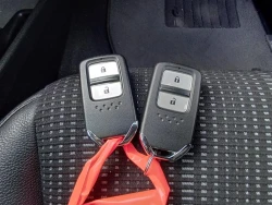 Honda VEZEL HYBRID 2014 года RU4-1016234 ID: 560985 26