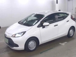 Toyota AQUA 2021 года MXPK10-2000832 ID: 560096 0