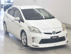 Toyota PRIUS 2013 года ZVW30-5706430 ID: 482993 1