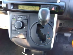 Toyota Wish, 2012 год 10