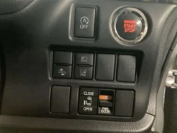Toyota NOAH 2021 года ZRR80-0672251 ID: 560868 12