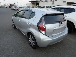 Toyota AQUA 2015 года NHP10-6379730 ID: 466958 12