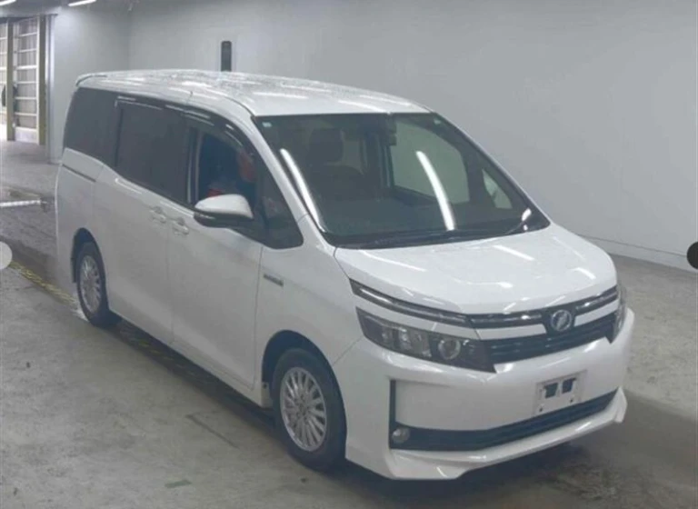 Toyota VOXY 2014 года ZWR80-0045002 ID: 560484