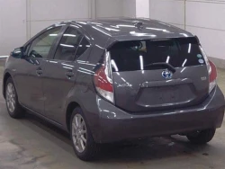 Toyota AQUA 2015 года NHP10-6463923 ID: 488693 2
