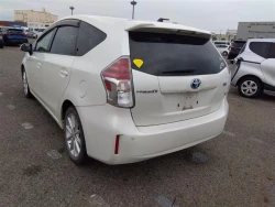 Toyota PRIUS ALPHA 2015 года ZVW41-3393558 ID: 538555 10