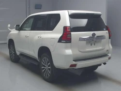 Toyota LAND CRUISER PRADO 2018 года TRJ150-0082347 ID: 518912 4