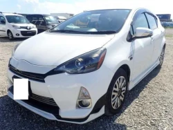 Toyota AQUA 2013 года NHP10-6206659 ID: 488559 1