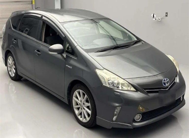 Toyota PRIUS ALPHA 2012 года ZVW41-3127624 ID: 560861
