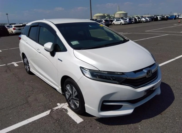 Honda SHUTTLE HYBRID 2015 года GP7-1011748 ID: 485729