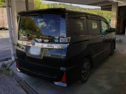 Toyota VOXY 2018 года ZRR80-0479105 ID: 509610 4