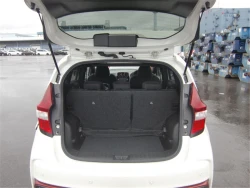 Nissan NOTE 2017 года HE12-030305 ID: 550055 10