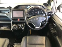 Toyota ESQUIRE 2015 года ZWR80-0113327 ID: 560655 5