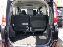 Toyota ESQUIRE 2015 года ZWR80-0151863 ID: 561132 7