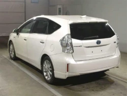 Toyota PRIUS ALPHA 2013 года ZVW41-3287368 ID: 557909 3