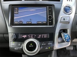 Toyota PRIUS ALPHA 2012 года ZVW41-3170529 ID: 557288 23