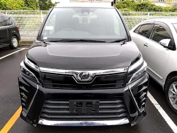 Toyota VOXY 2018 года ZRR80-0473813 ID: 490545 9