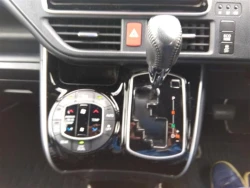 Toyota VOXY 2018 года ZRR80-0479105 ID: 509610 18