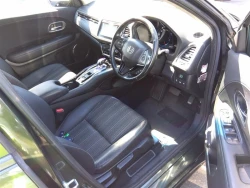 Honda VEZEL HYBRID 2015 года RU3-1111009 ID: 486472 8