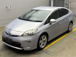 Toyota PRIUS 2012 года ZVW30-5513899 ID: 556886 0