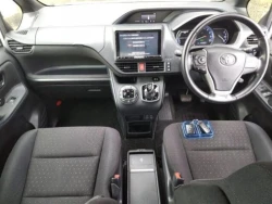 Toyota VOXY 2014 года ZWR80-0045002 ID: 560484 4