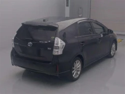Toyota PRIUS ALPHA 2012 года ZVW41-3205109 ID: 561201 2
