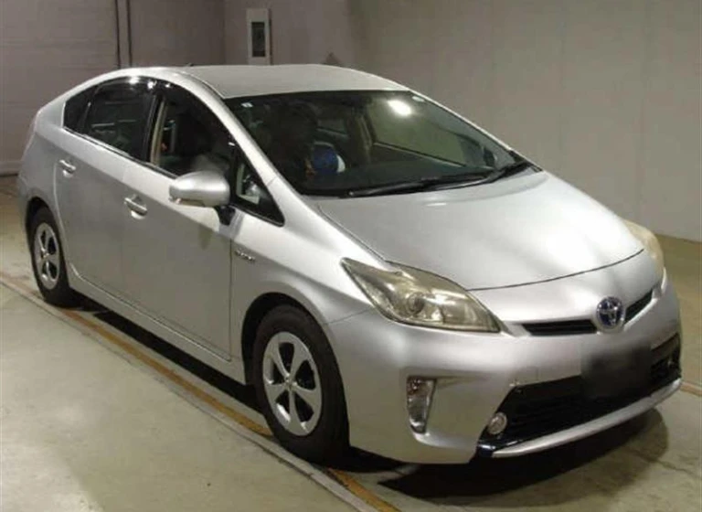 Toyota PRIUS 2013 года ZVW30-1723236 ID: 556924