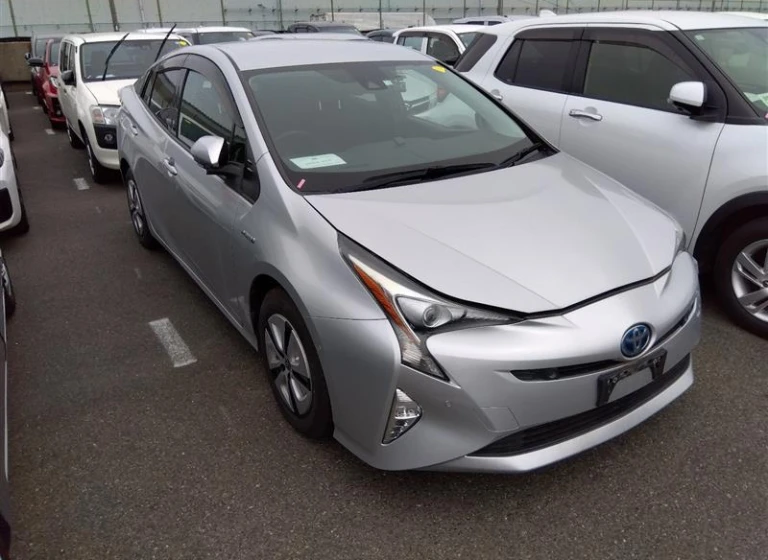 Toyota PRIUS 2018 года ZVW51-6064635 ID: 541234