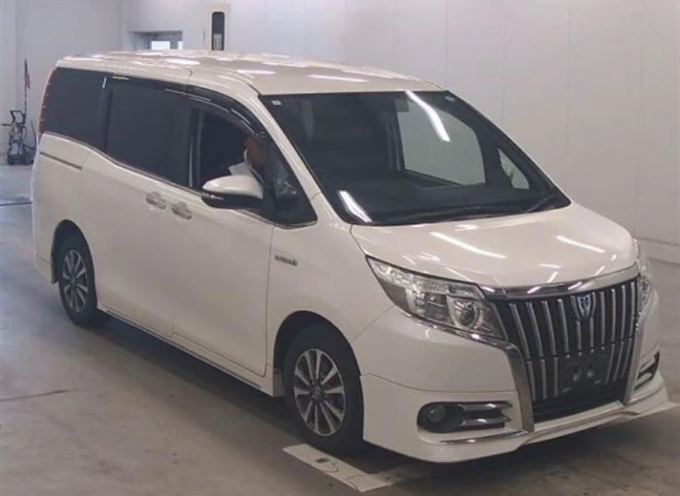 Toyota ESQUIRE 2015 года ZWR80-0092337 ID: 560756