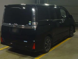 Toyota VOXY 2018 года ZRR80-0431685 ID: 492325 2
