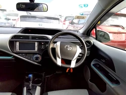 Toyota AQUA 2012 года NHP10-6042198 ID: 483915 14