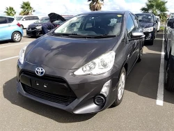 Toyota AQUA 2015 года NHP10-6463923 ID: 488693 9