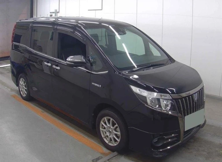 Toyota ESQUIRE 2016 года ZWR80-0219133 ID: 560640