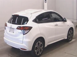 Honda VEZEL HYBRID 2015 года RU3-1106379 ID: 560677 3